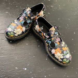 Dr Martens floral print shoe